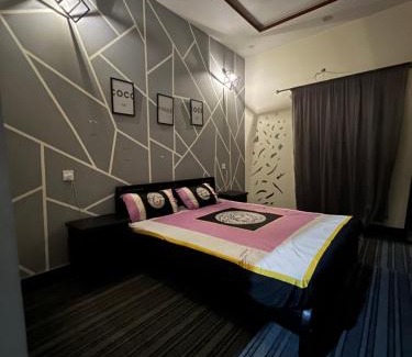 Faisalabad House | Luxury Premium just Families