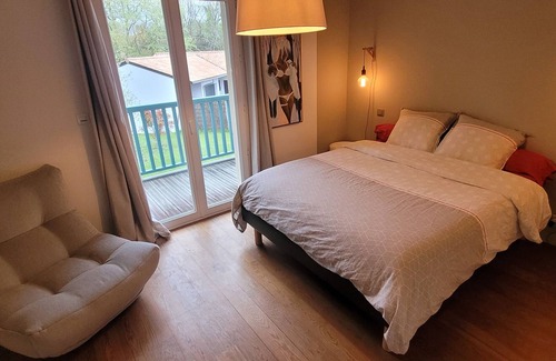 Arcangues Villa | Magnificent 180m2 villa, heated pool, spa and quiet forest