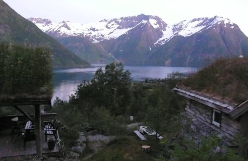 Urke Cottage | Magnificent landscape, fjords and mountains and an unic sommer house.