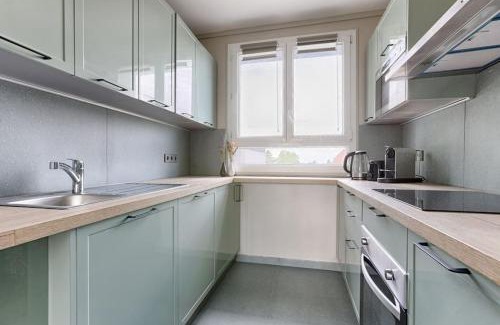 Chatillon Apartment | Magnifique Appt Tour Eiffel à 10min de Paris - 6P