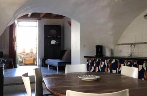 Valvigneres House | Maison de Village , Idéal Pour Profiter des Activités de Plein air ou Farniente!