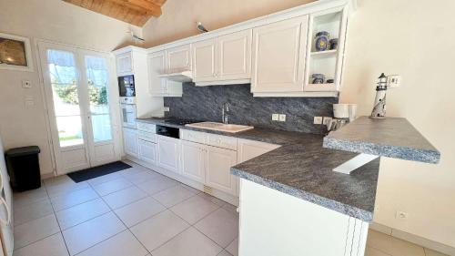 La Flotte Villa | Maison récente, à proximité du port de La Flotte