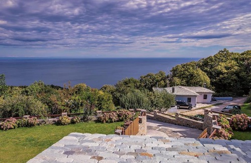 Tsagarada House | Maisonette in Tsagarada with Impressive View