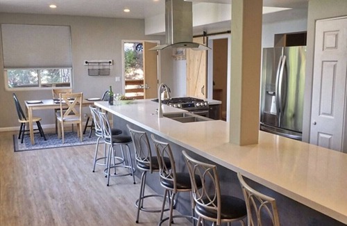 Lake Arrowhead Apartment | Majestic Lake View | Open | Nature | Treetop Life
