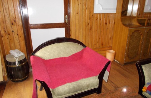 Mallital Hotel | Mall road Stay with In-house restaurant