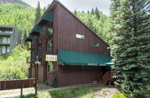 Telluride Hotel | Manitou Lodge 1 by Alpine Lodging Telluride