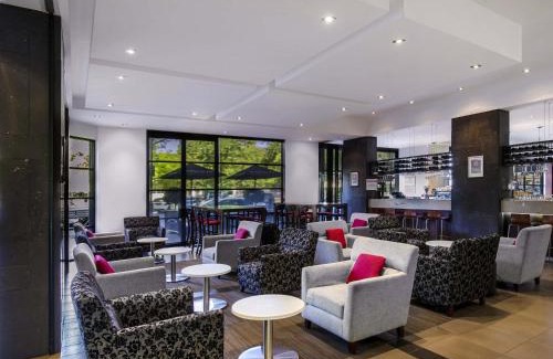 Adelaide Central Business District Hotel | Mantra Hindmarsh Square