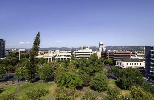Adelaide Central Business District Hotel | Mantra Hindmarsh Square
