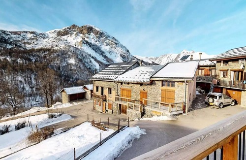 Saint-Marcel Ski Chalet | Manu's Chalet - Renovated individual chalet with sauna in the 3 Valleys