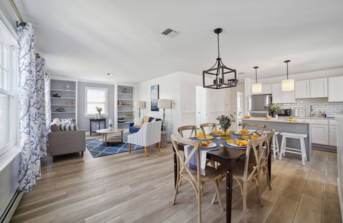 Bridgeport House | Marine Theme - 4 BR - Backyard - Fire pit