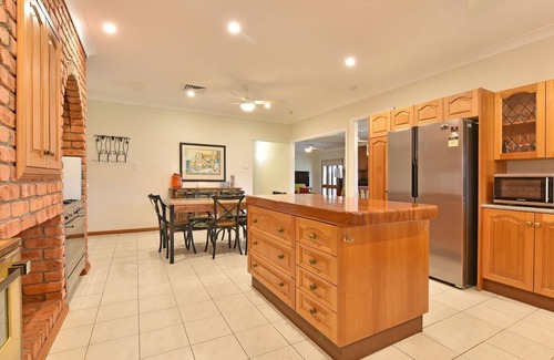 Pokolbin House | Marrowbone Mountain Views