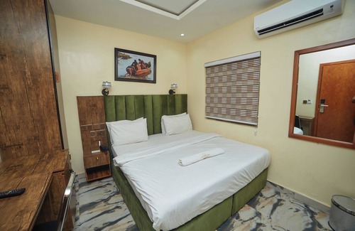Uyo Hotel | Master Class