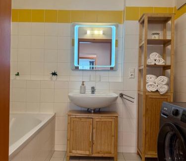 Dobl-Zwaring Apartment | Mc Home Romantisches und großes Apartment mit Terrasse EG D01 in Dobl bei Graz