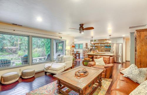 Blue River House | McKenzie Bridge Cabin River and Hiking Access!