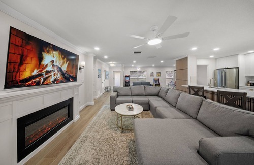 Lake Magdalene House | Mediterranean Oasis! Pool, Game Room & Lounging