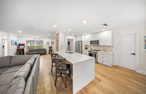 Lake Magdalene House | Mediterranean Oasis! Pool, Game Room & Lounging