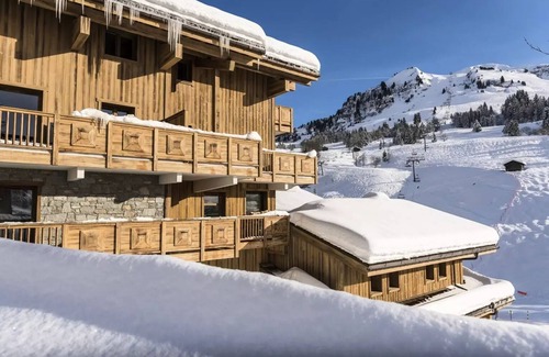 Le Grand-Bornand Apartment | MGM Hotels & Residences - Residence Le Roc des Tours * - 4 Room Apartment 8 People Prestige Mountain View