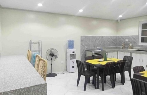 Cabuyao House | Michael's Homestay-Deluxe Suite Room # 1