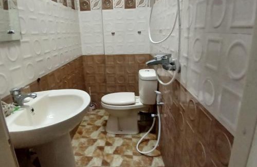 Hawa Eliya House | Midnight Oasis