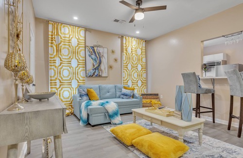 Memphis Apartment | Midtown Marvel - 1br Oasis By Overton Park 1 Bedroom Apts by Redawning