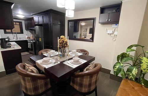 Ibarra House | Miller’s Townhouse