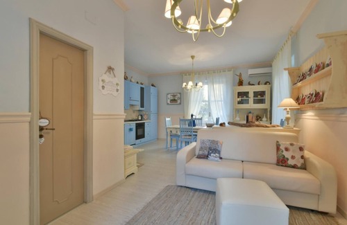 Agropoli Villa | Minutella Apartment poolside with private parking and garden