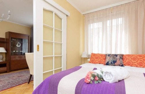 Old Town Apartment | Miodowa Apartment Krasiński Garden