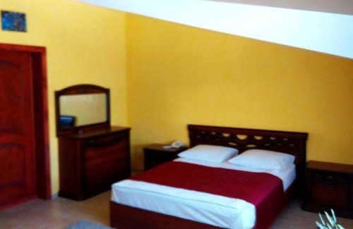 Nefteyugansk Bed & Breakfast | Mira 18A