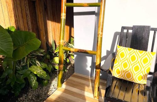 Catangnan House | Miraflores - Seaside Villa with private Garden in Siargao