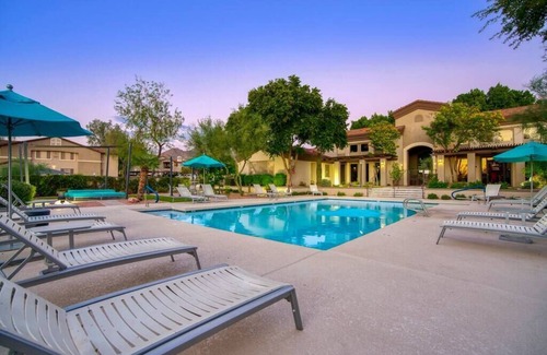 McDowell Mountain Apartments Apartment | Modern 3-BR Condo in North Scottsdale
