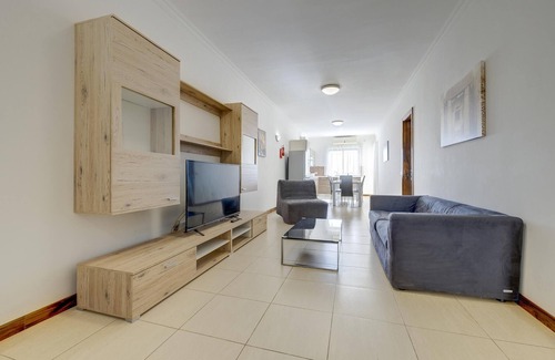 Gzira Apartment | Modern 3BR Apartment in the Centre of Sliema