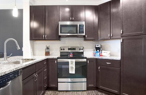 Matthews Apartment | Modern Apartment in Prime Location (ID8773X45)