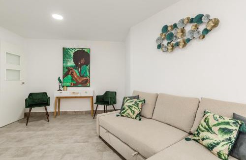 Torrox Costa Apartment | Modern Apartment Steps from the Beach