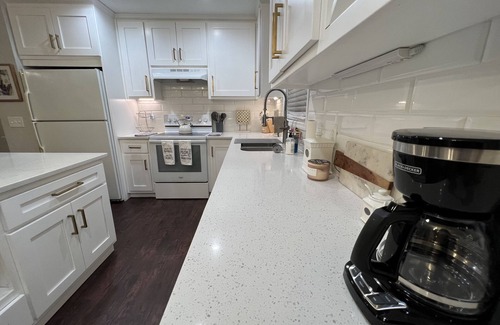 Lake City House | Modern & Convenient 3/2 Home