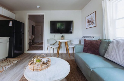 Johnson City Apartment | Modern Farmhouse Apartment in Johnson City