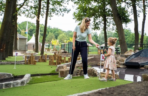 Maasbree House | Modern forest home for four with spacious terrace, ideal for quality time with loved ones in peaceful North Limburg nature.