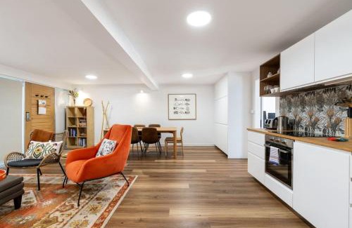 Deakin House | Modern Home in Deakin Medical Precinct - Hosted by Canstay