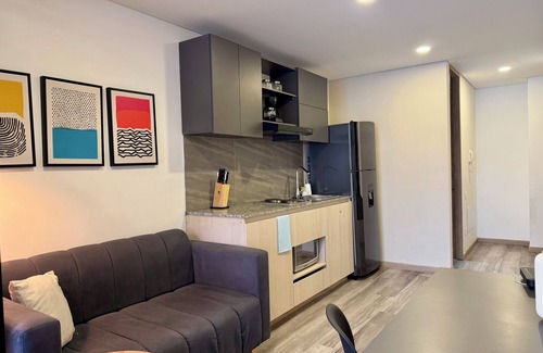 Zona Rosa Apartment | Modern Loft in 85st near Andino