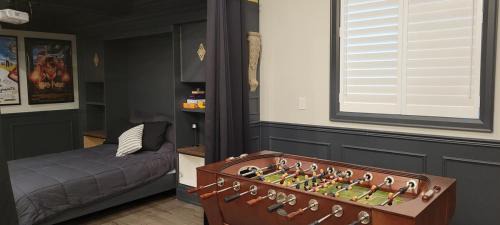 Halton Regional Municipality Apartment | Modern Loft with Immersive Theatre Experience
