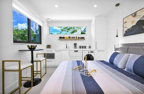 Buena Vista Apartment | Modern Studio Near Design District, Wynwood