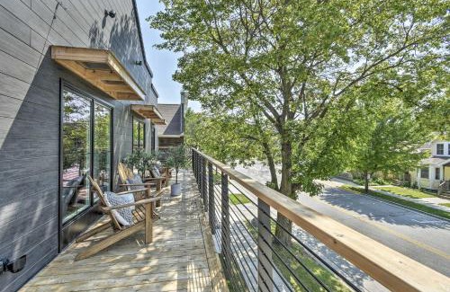 Elkhart Lake House | Modern Townhome with Deck - half Mi to Elkhart Lake!