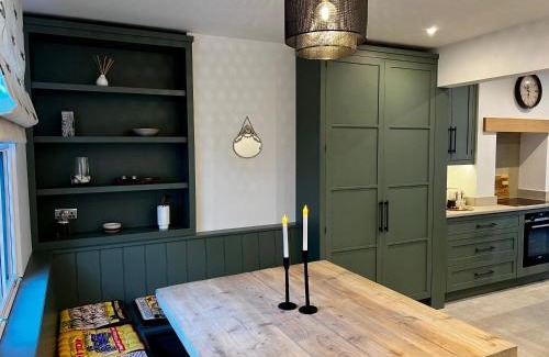 Beaumaris House | Modern Townhouse in the heart of Beaumaris