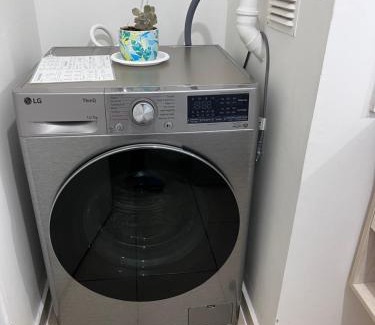 Coronel Apartment | Moderno departamento con WiFi, y estacionamiento en Coronel
