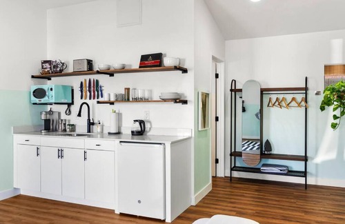 Chandler Apartment | Mokuauia Studio suite.nui