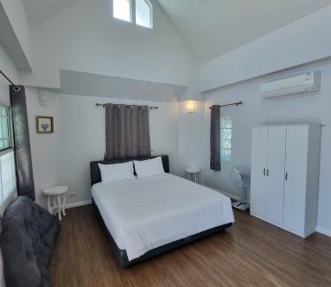 Mae Jo Hotel | MonMin Farmstay