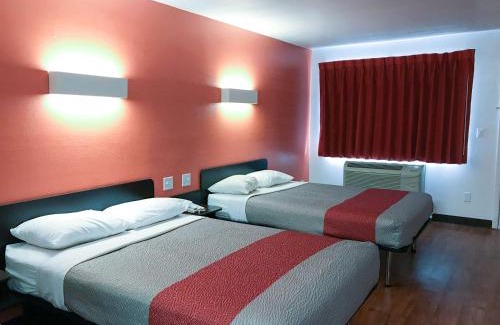 Bowdon Junction Hotel | Motel 6-Bremen, GA