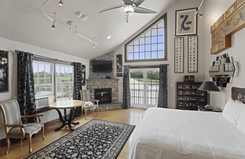 Mt. Bethel Other | Mount Valley Mansion on Private 200 Acres - Sleeps up to 40 with Pool & Jacuzzi!