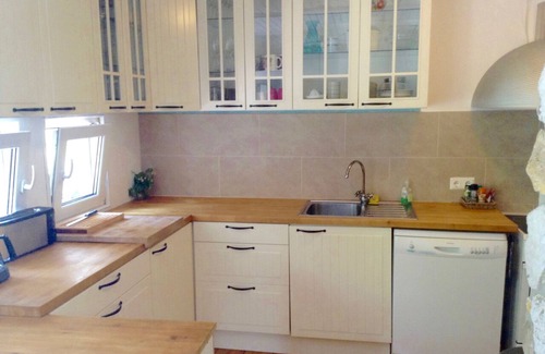 Ludmannsdorf House | Mountain house in a quiet location with tree house near Wörthersee