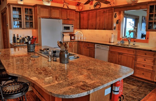 Boone Ski Chalet | Mountain View-Open for Bookings! Hot Tub, Pool Table, WiFI, AC, Views