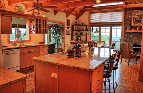 Boone Ski Chalet | Mountain View-Open for Bookings! Hot Tub, Pool Table, WiFI, AC, Views